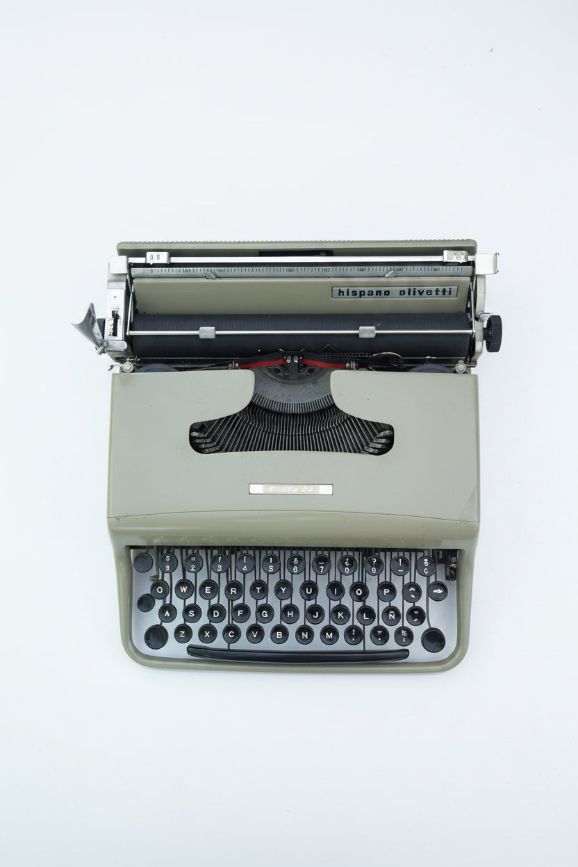 Máquina escribir Olivetti pluma 22