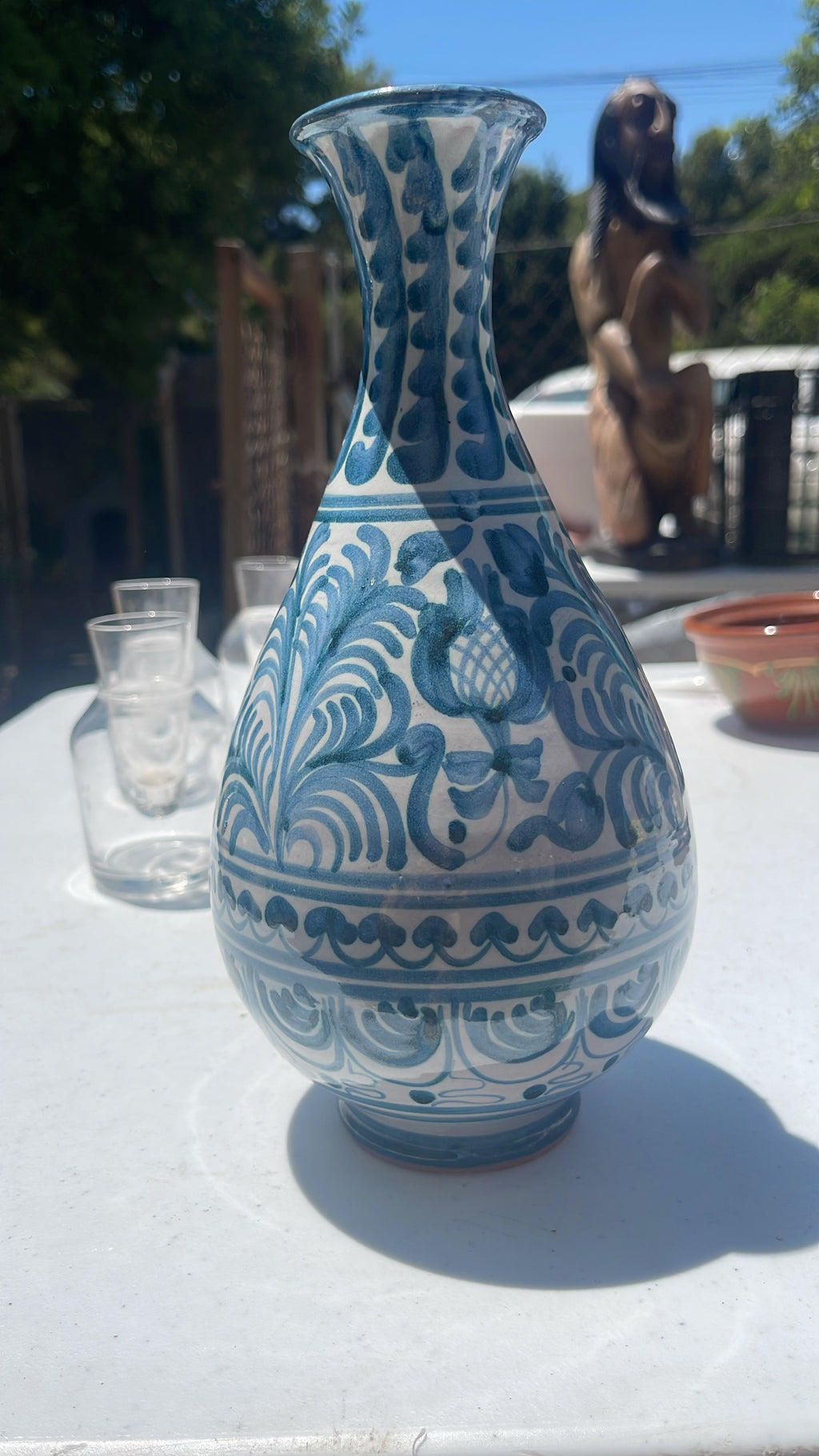 Jarrón Antiguo de Cerámica Azul Pintado a Mano